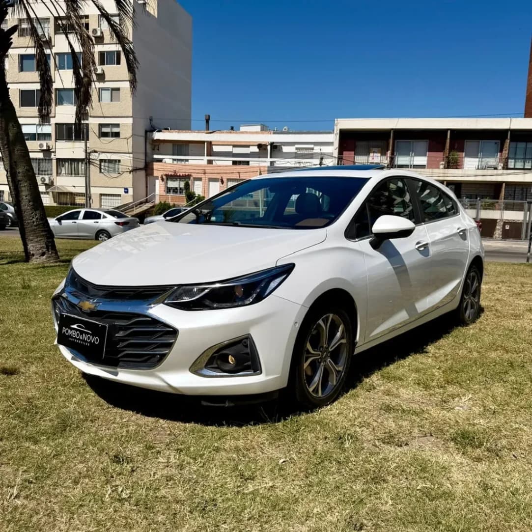 Chevrolet Cruze 2021 foto 2